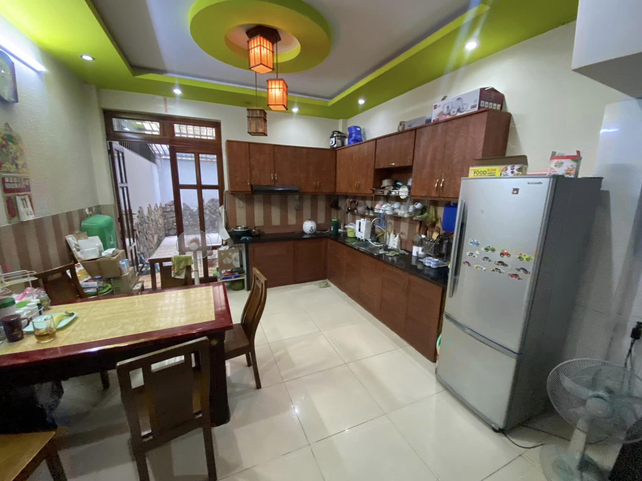 Đường 6m Thông Quang Trung GV_100m2_4 Tầng _8.7 Tỷ